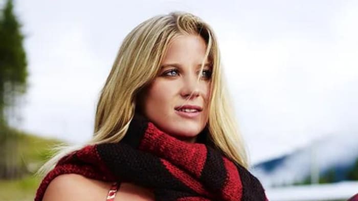 Hannah Teter was photographed by Warwick Saint in Whistler, Canada.